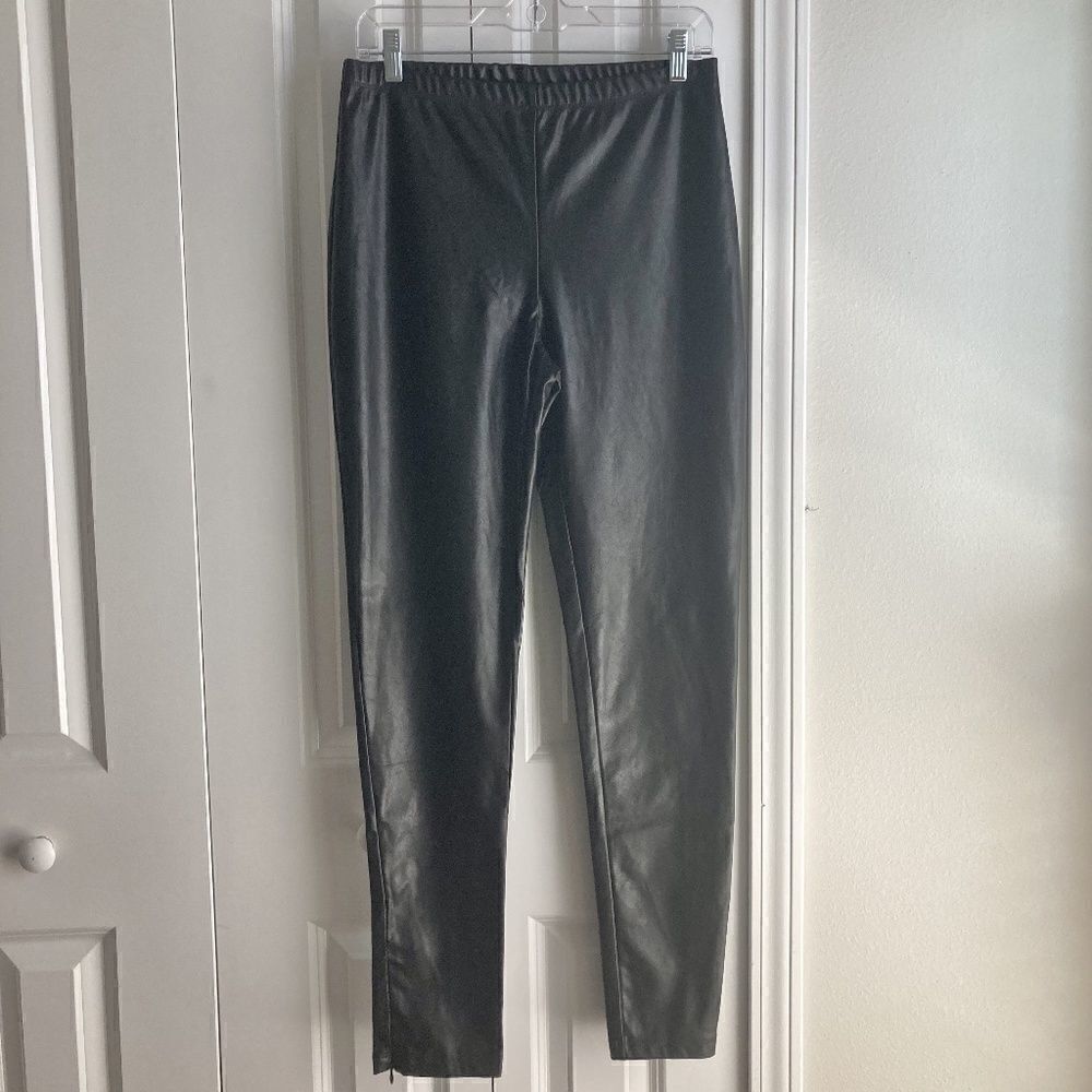 Kittenish Women's Faux Leather Leggings Black NWT